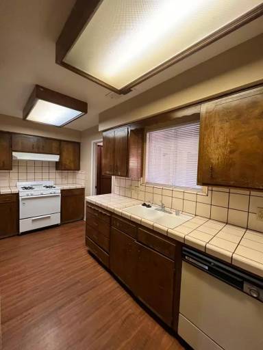 Main picture of 501 E Prosperity Ave