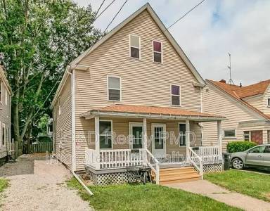 Main picture of 3724 W 41st St