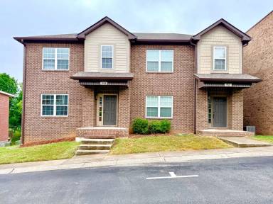 Main picture of 90 Promontory Ln