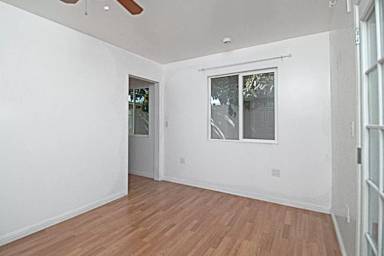 Main picture of 5342 Emporia Ave
