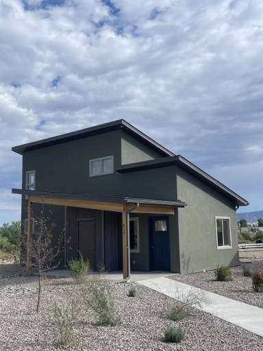 Main picture of 829 Jasper Pl