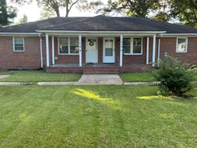 Main picture of 1419 Oleander Ave