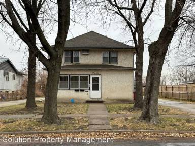 Main picture of 1007 N Walts Ave