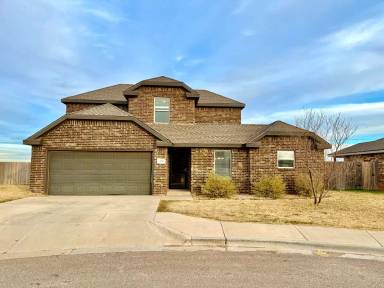 Main picture of 909 Manchester Ct