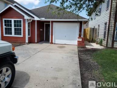 Main picture of 534 Firnat St
