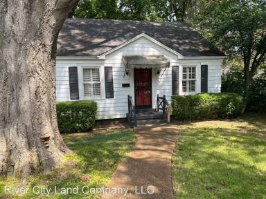 Main picture of 200 S Greer St