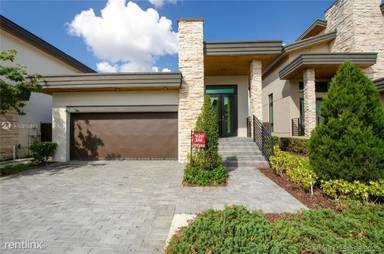 Main picture of 7650 NW 103rd Ct