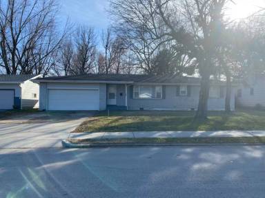 Main picture of 1120 E Edgewood St