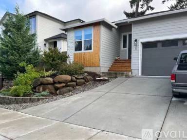 Main picture of 30 NE 218th Ave