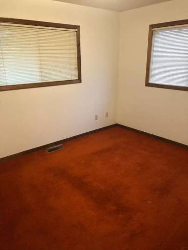 Main picture of 1183 E Main St