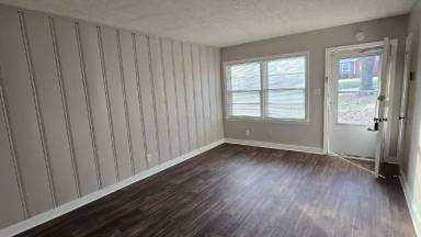Main picture of 1528 Lambuth Blvd