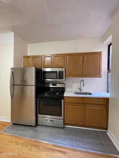 Main picture of 150 W 140th St