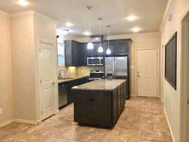 Main picture of 3903 Aspen St