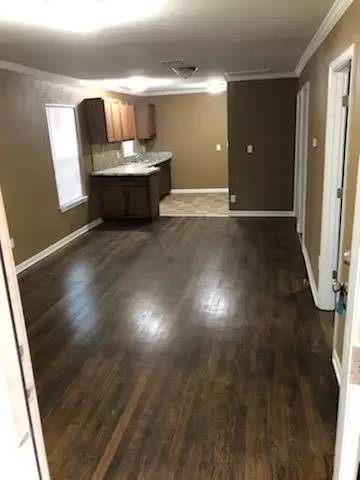 Main picture of 2205 E Reading St