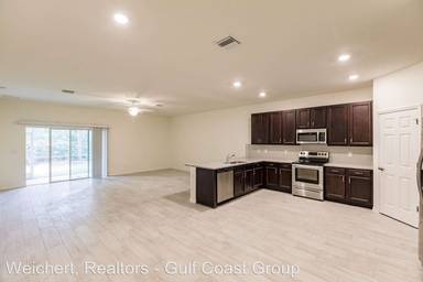 Main picture of 112 Lantana Rd