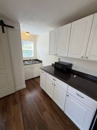 Main picture of 3117 Freeport Blvd