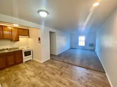 Main picture of 504 Saint John