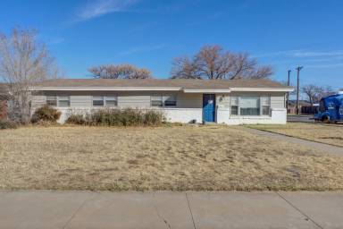 Main picture of 4202 44th St