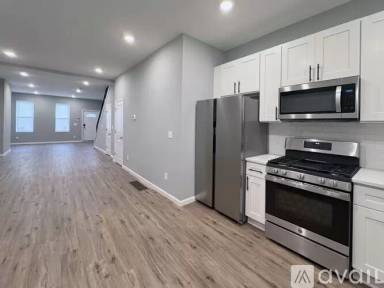 Main picture of 2022 N 25th St