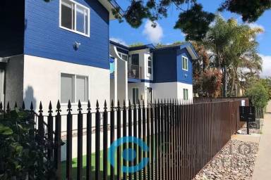 Main picture of 1016 Hornblend St