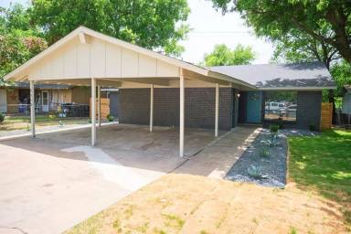 Main picture of 8606 Fireside Dr