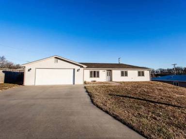 Main picture of 206 William Dr