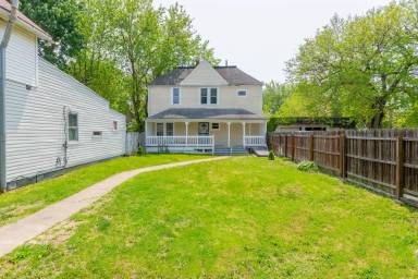 Main picture of 6709 Lawn Ave