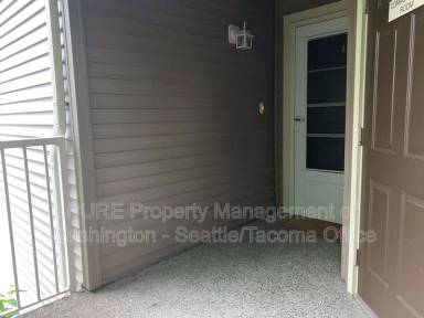Main picture of 6127 Hazel Loop SE