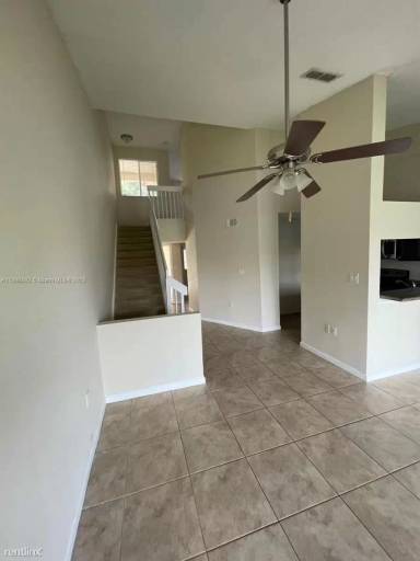 Main picture of 7203 Glenmoor Dr