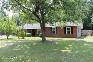 Main picture of 202 Oklahoma Ave