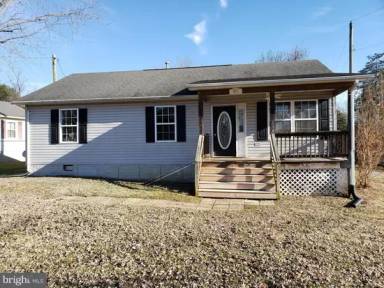 Main picture of 243 Broad Ave