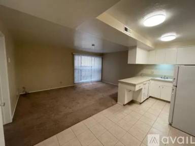 Main picture of 2541 Regent St