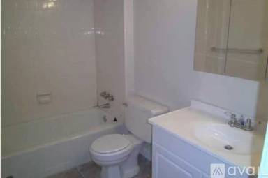 Main picture of 402 Marshall Ct NW