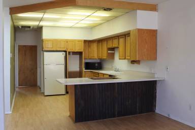 Main picture of 107 E 3rd St