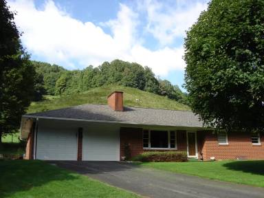 Main picture of 845 Rich Hill Rd