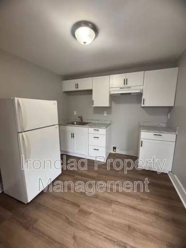 Main picture of 10 Longworth Ave