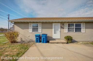 Main picture of 402 Front St