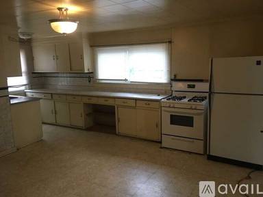 Main picture of 749 Superior St