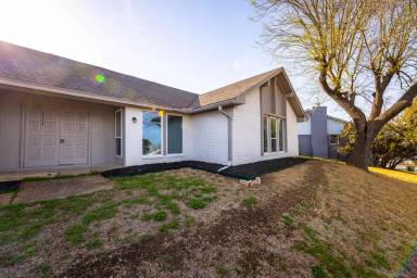 Main picture of 1133 Wood Valley Dr