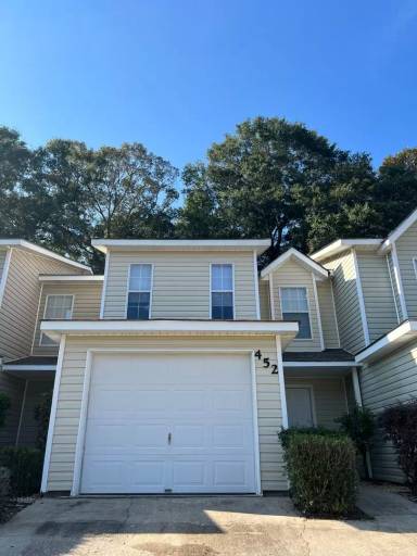 Main picture of 404-60 Sandy Oak Dr