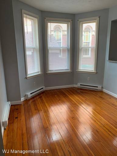 Main picture of 20 Huss Ct
