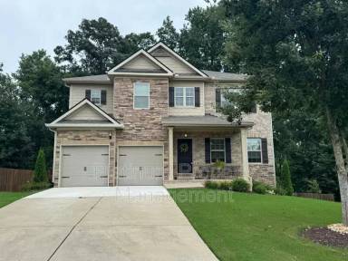 Main picture of 5745 Banner Blvd