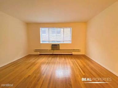 Main picture of 660 W Wrightwood Ave