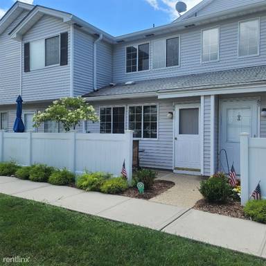 Main picture of 69 Hyde Ct