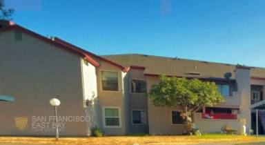 Main picture of 8 Lancaster Cir