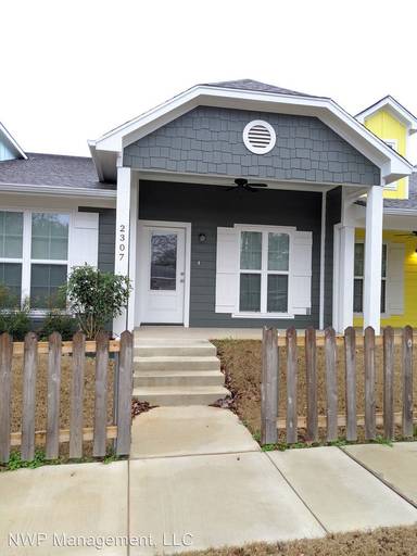 Main picture of 2303 Airline Dr