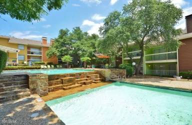Main picture of 9750 Forest Ln