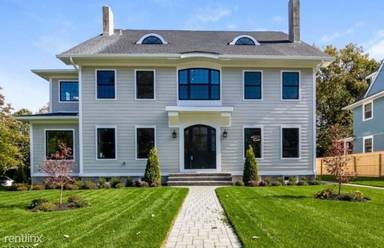 Main picture of 411 Park St