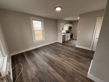Main picture of 3438 Greenwood Blvd