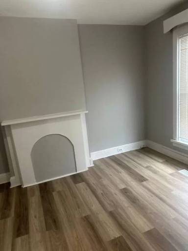 Main picture of 1852 Wilkens Ave